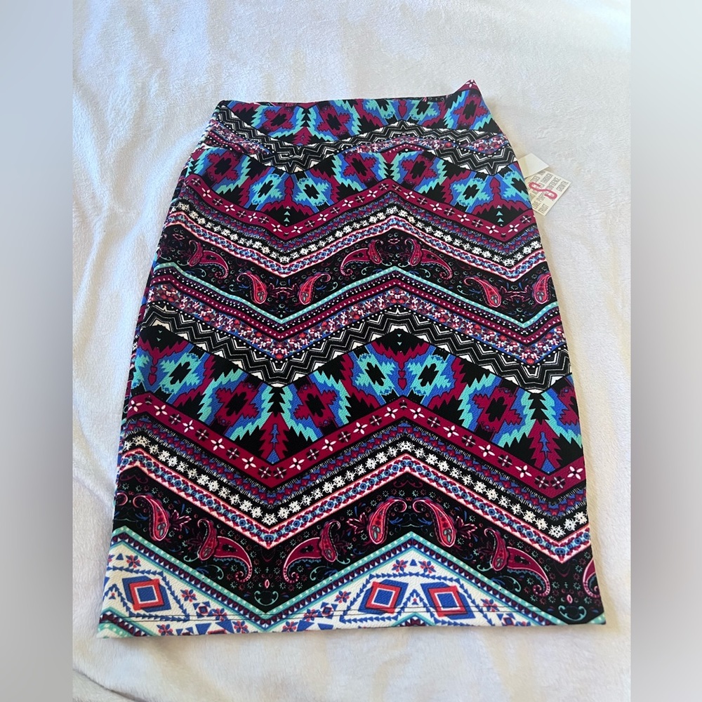 Pretty Pattern LuLaRoe Skirt